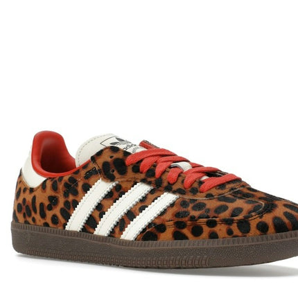 Adidas Samba OG Preloved Red Leopard JI2734, trois-quarts avant extérieur
