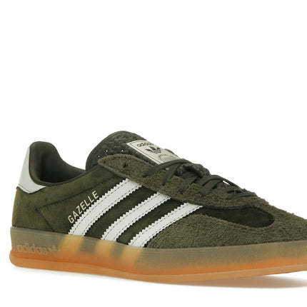 Adidas Gazelle Indoor Night Cargo JI3899, trois-quarts avant extérieur