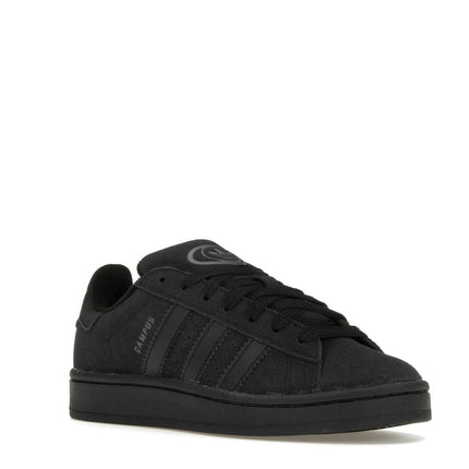 Adidas Campus 00s Core Black JI4395, trois-quarts avant extérieur