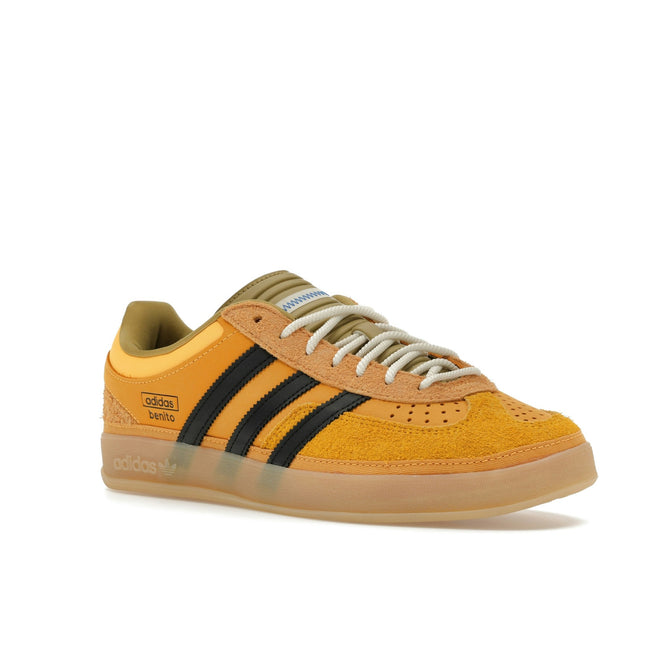 Adidas Gazelle Indoor Bad Bunny Solar Gold KI2592, trois-quarts avant extérieur