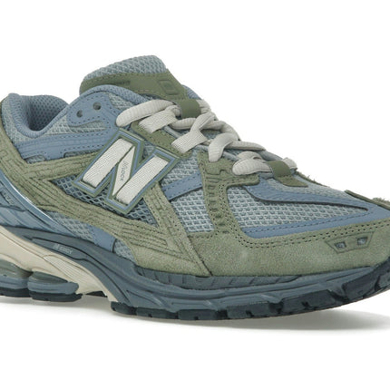 New Balance 1906U Slate Grey Dark Olivine M1906NH, trois-quarts avant extérieur