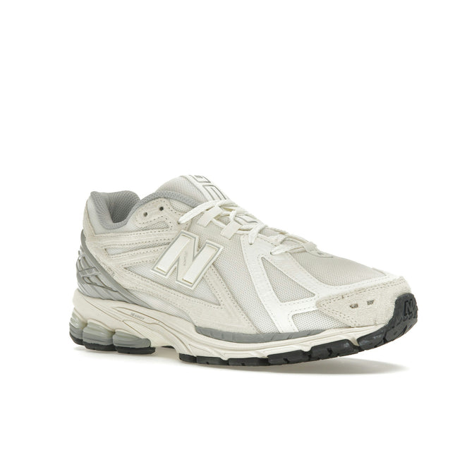 New Balance 1906R Sea Salt Grey M1906REL, trois-quarts avant extérieur