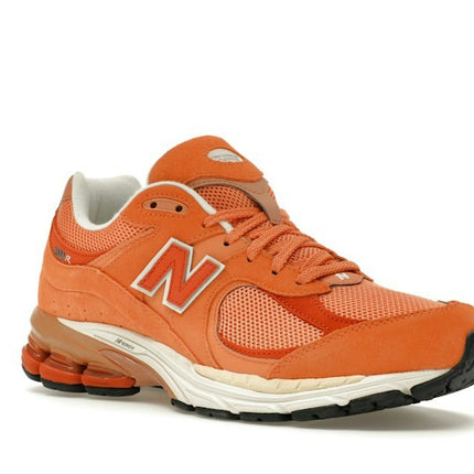 New Balance 2002R Copper M2002RFJ, trois-quarts avant extérieur