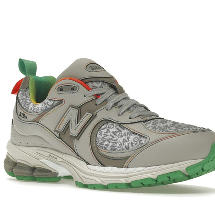 New Balance 2002R Ganni Green Grey M2002RGD, trois-quarts avant extérieur