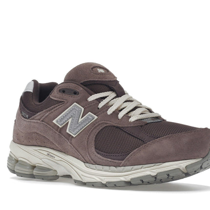 New Balance 2002R Suede Pack Dusty Fig M2002RHD, trois-quarts avant extérieur