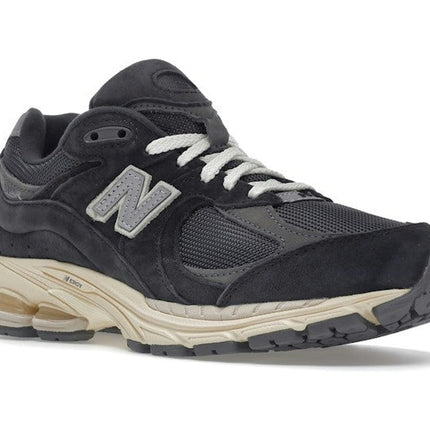 New Balance 2002R Phantom M2002RHO, trois-quarts avant extérieur