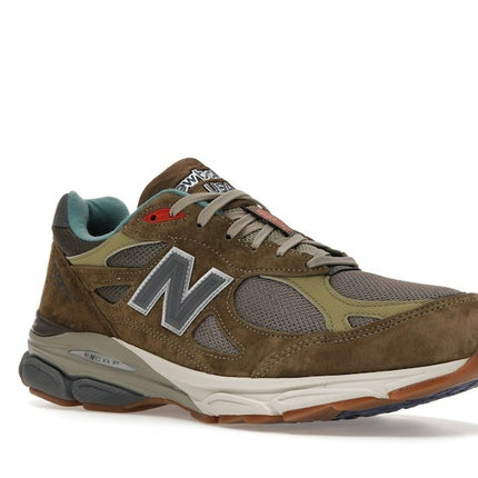 New Balance 990 v3 Bodega Here To Stay M990BD3, trois-quarts avant extérieur
