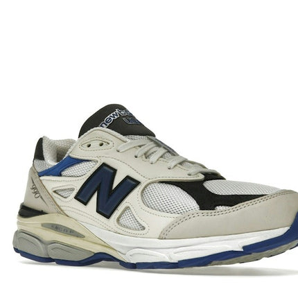 New Balance 990 v3 Teddy Santis Made In USA Cream Blue M990WB3, trois-quarts avant extérieur