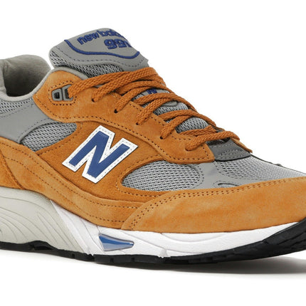 New Balance 991 Yellow Blue M991YBG, trois-quarts avant extérieur
