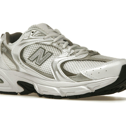 New Balance 530 White Silver Metallic MR530AD, trois-quarts avant extérieur