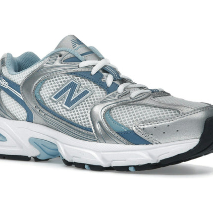 New Balance 530 Silver Metallic Heron Blue MR530ADA, trois-quarts avant extérieur