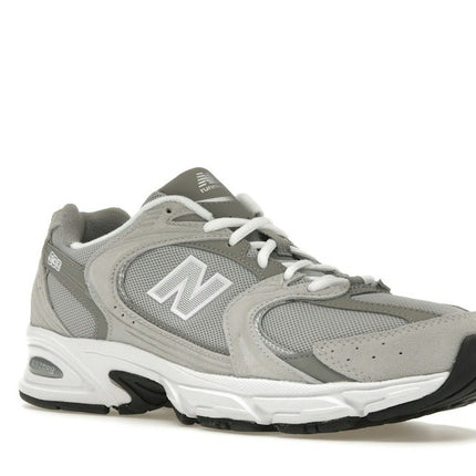 New Balance 530 Raincloud MR530CK, trois-quarts avant extérieur