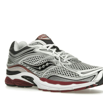 Saucony ProGrid Omni 9 OG White Silver Red S70739-1, trois-quarts avant extérieur