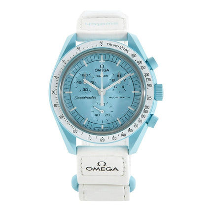 Swatch x Omega Bioceramic Moonswatch Mission to Uranus SO33L100 SX-SWATCH-SWATCH-X-OMEGA-BIOCERAMIC-MOONSWATCH-MISSION-TO-URANUS-SO33L100-PALE-BLUE, vue principale