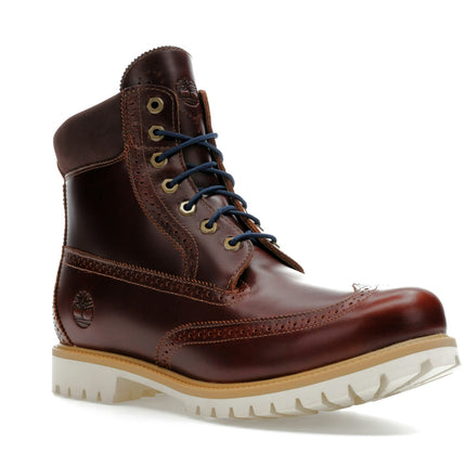 Timberland 6" Premium Brogue Boot Medium Brown Wingtip TB0A2A8V-EM4, trois-quarts avant extérieur