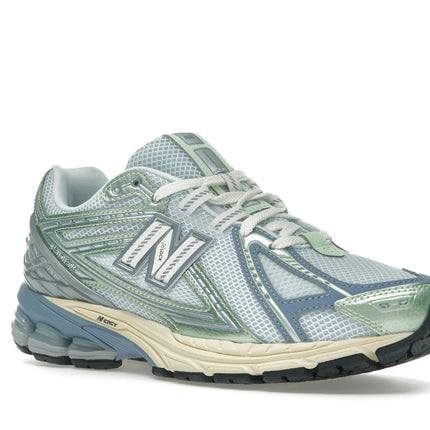New Balance 1906R Ice Blue Melon Water U1906RNE, trois-quarts avant extérieur