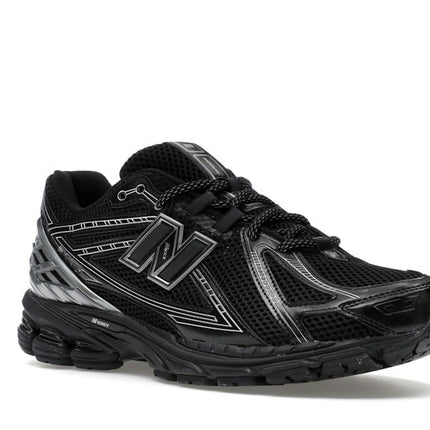 New Balance 1906R Black Silver U1906ROS, trois-quarts avant extérieur