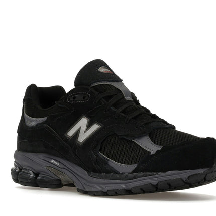 New Balance 2002R Gore-Tex Protection Pack Black Magnet U20023MB, trois-quarts avant extérieur