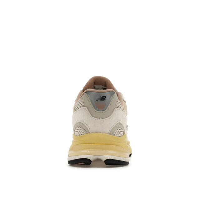 New Balance 2010 Rose Beige U2010SGR, arrière