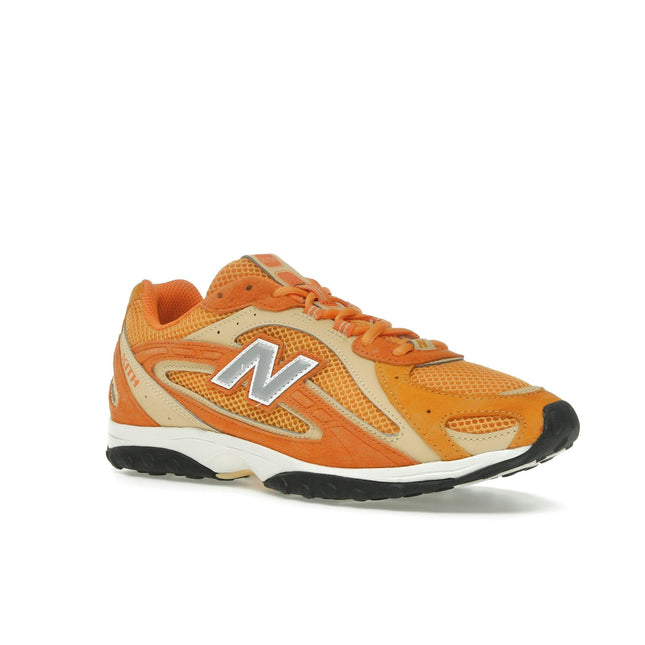 New Balance 204L Kith Orange U204LKTI, trois-quarts avant extérieur