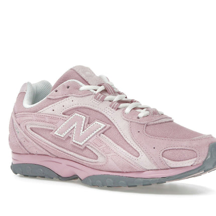 New Balance 204L Pastel Pink U204LMMD, trois-quarts avant extérieur