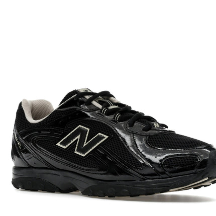 New Balance 204L Black Timberwolf U204LMRA, trois-quarts avant extérieur