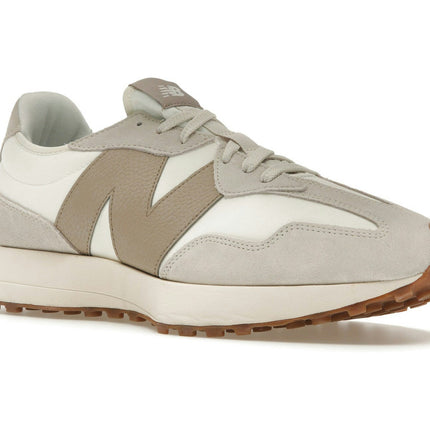 New Balance 327 Moonbeam Driftwood U327LZ, trois-quarts avant extérieur