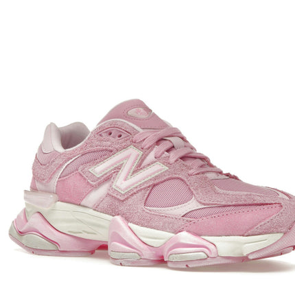 New Balance 9060 ASOS Exclusive Pink Overdye U9060APP, trois-quarts avant extérieur