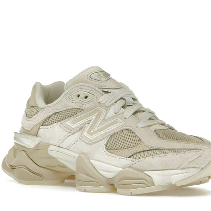 New Balance 9060 Beige U9060SS, trois-quarts avant extérieur