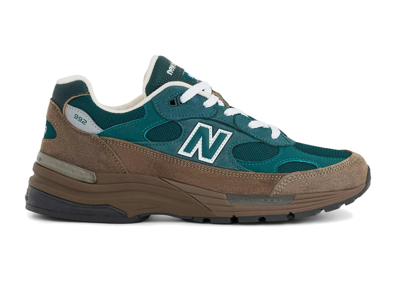 New Balance 992 MiUSA Medusa Green Cortado